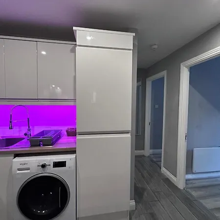 Apartment Liffey Boardwalk 3br Near Ha'penny Br & Temple Bar Dublin